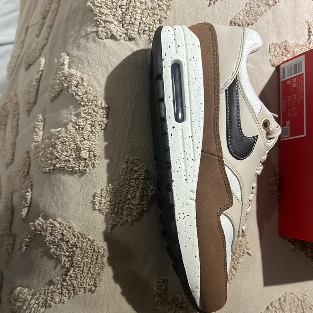 Nike Women’s Air Max 1 ‘87 White and Tan Sneakers - Picture 4 of 6